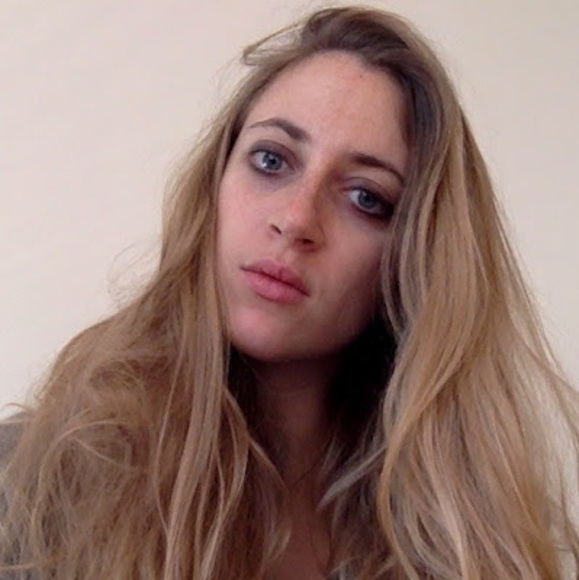 Meet your Posher, Angelica - Picture 1 of 5